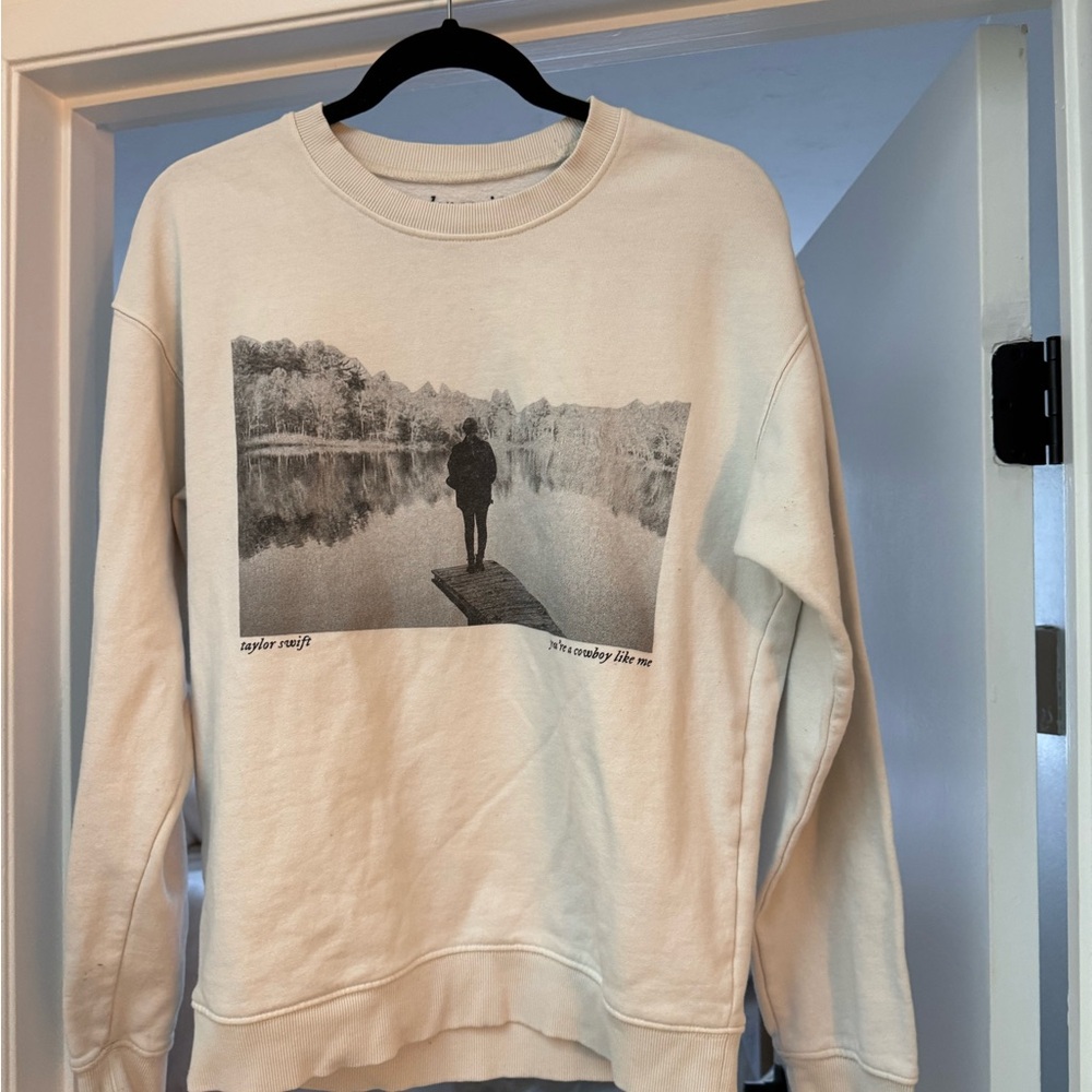 Taylor Swift Cowboy Like Me Sweatshirt (used)